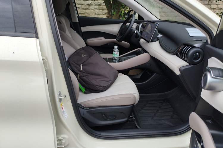 Used BYD Yuan PLUS 2025 Intelligent Driving Version 510 KM Beyond-Grade Edition Right Front Seat