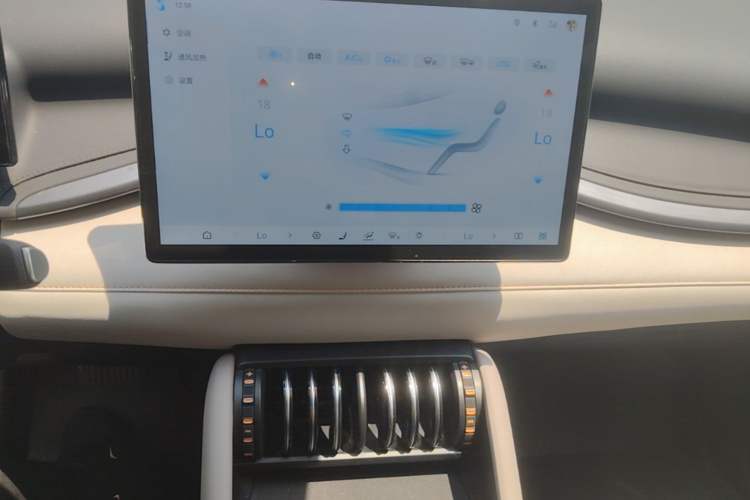 Used BYD Yuan PLUS 2025 Intelligent Driving Version 510 KM Beyond-Grade Edition Audio And AC Panel