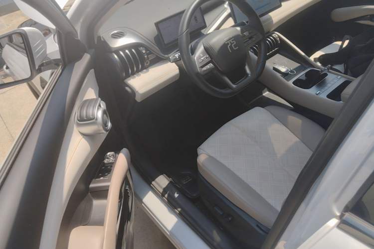 Used BYD Yuan PLUS 2025 Intelligent Driving Version 510 KM Beyond-Grade Edition Driver Seat