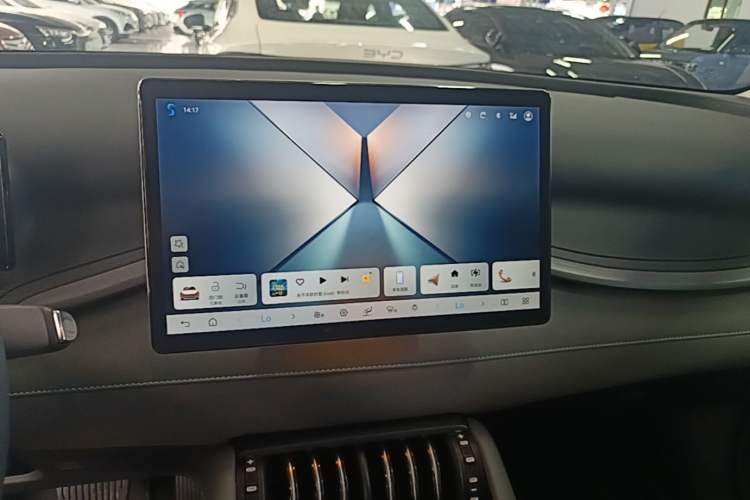 Used BYD Yuan PLUS 2025 Intelligent Driving Version 510 KM Beyond-Grade Edition Audio And AC Panel