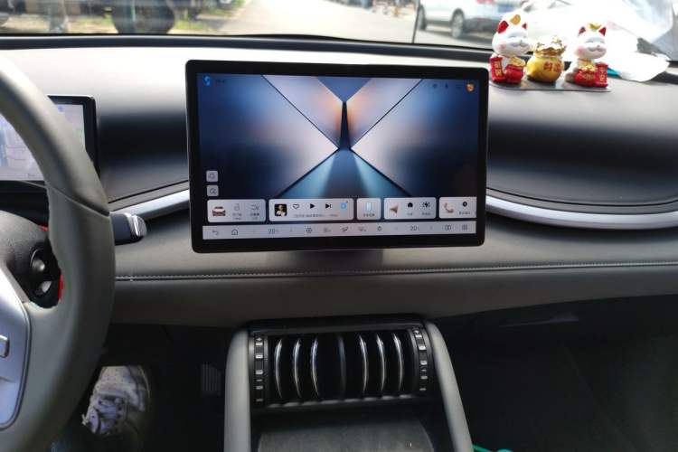 Used BYD Yuan PLUS 2025 Intelligent Driving Version 510 km Leading Edition Audio And AC Panel