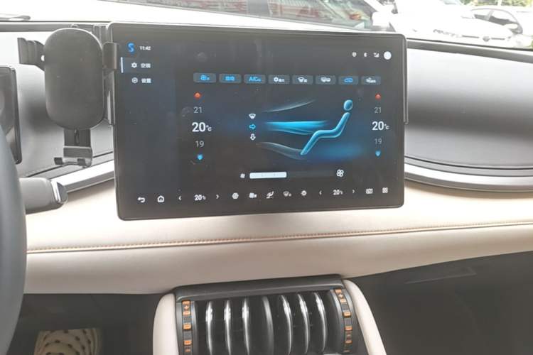 Used BYD Yuan PLUS 2025 Intelligent Driving Version 510 km Leading Edition Audio And AC Panel
