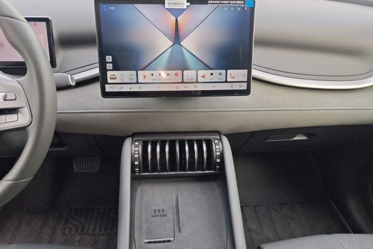 Used BYD Yuan PLUS 2025 Intelligent Driving Version 510 KM Beyond-Grade Edition Audio And AC Panel