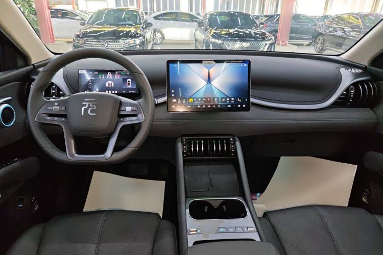Used BYD Yuan PLUS 2025 Intelligent Driving Version 510 KM Beyond-Grade Edition Center Console
