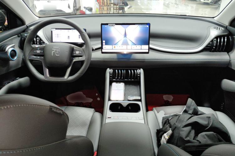 Used BYD Yuan PLUS 2025 Intelligent Driving Version 510 km Leading Edition Center Console