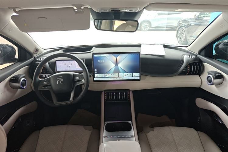 Used BYD Yuan PLUS 2025 Intelligent Driving Version 510 km Excellence Edition Center Console
