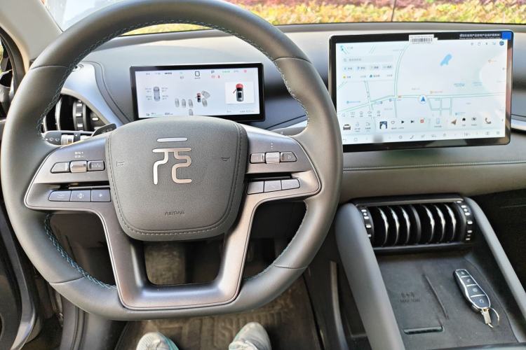Used BYD Yuan PLUS 2025 Intelligent Driving Version 510 KM Beyond-Grade Edition Center Console