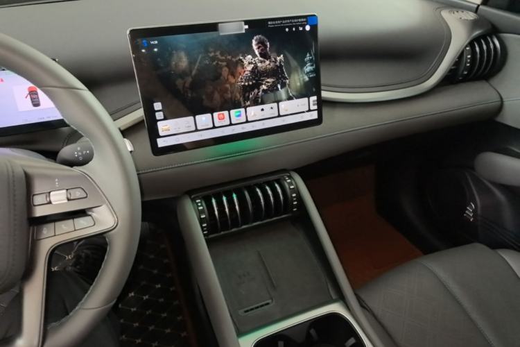 Used BYD Yuan PLUS 2025 Intelligent Driving Version 510 km Leading Edition Center Console