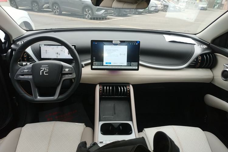 Used BYD Yuan PLUS 2025 Intelligent Driving Version 510 KM Beyond-Grade Edition Center Console