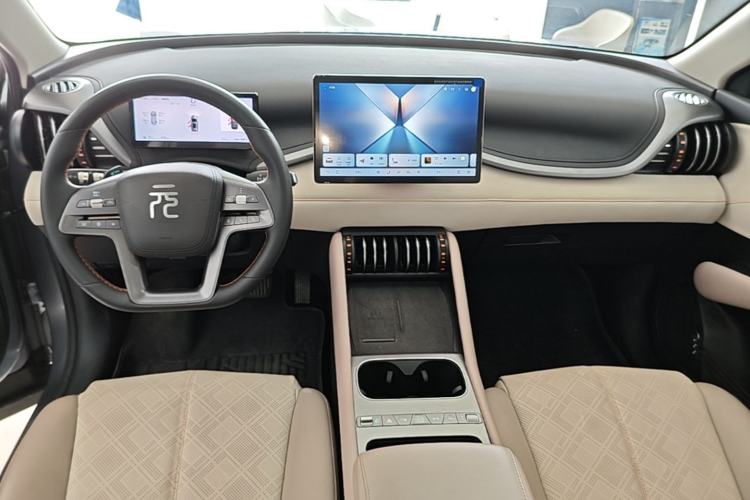 Used BYD Yuan PLUS 2025 Intelligent Driving Version 510 KM Beyond-Grade Edition Center Console