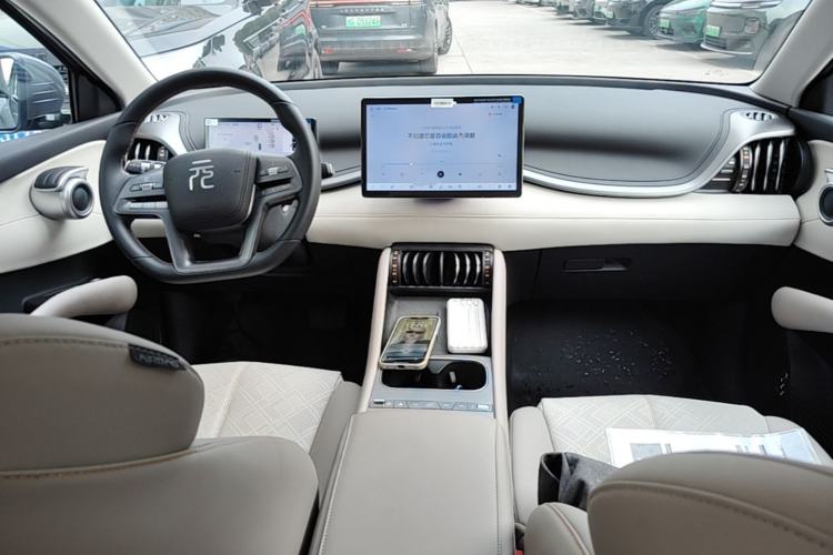 Used BYD Yuan PLUS 2025 Intelligent Driving Version 430 KM Beyond-Range Edition Center Console