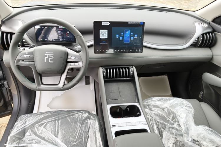 Used BYD Yuan PLUS 2025 Intelligent Driving Version 510 km Leading Edition Center Console