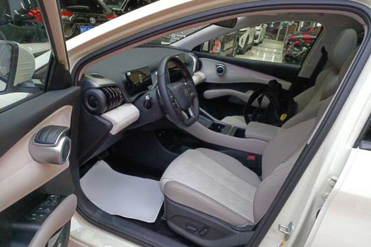 Used BYD Yuan PLUS 2025 Intelligent Driving Version 510 KM Beyond-Grade Edition Driver Seat