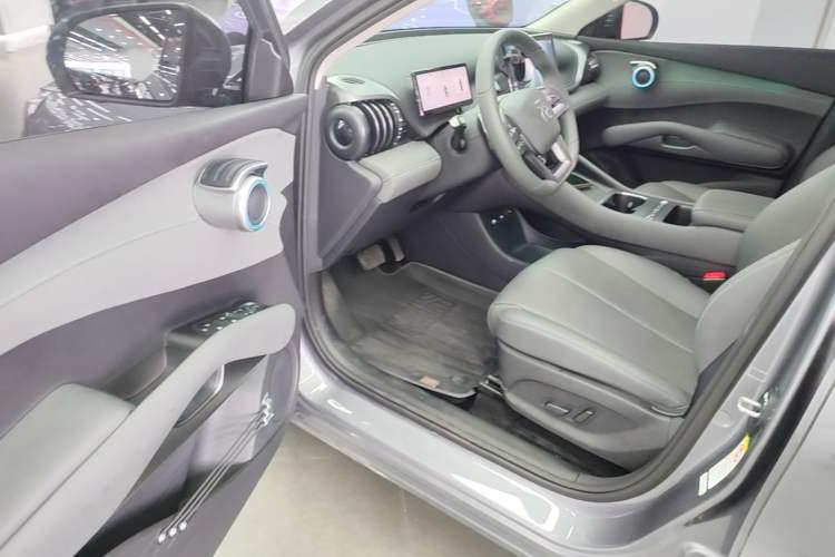 Used BYD Yuan PLUS 2025 Intelligent Driving Version 430 KM Beyond-Range Edition Driver Seat
