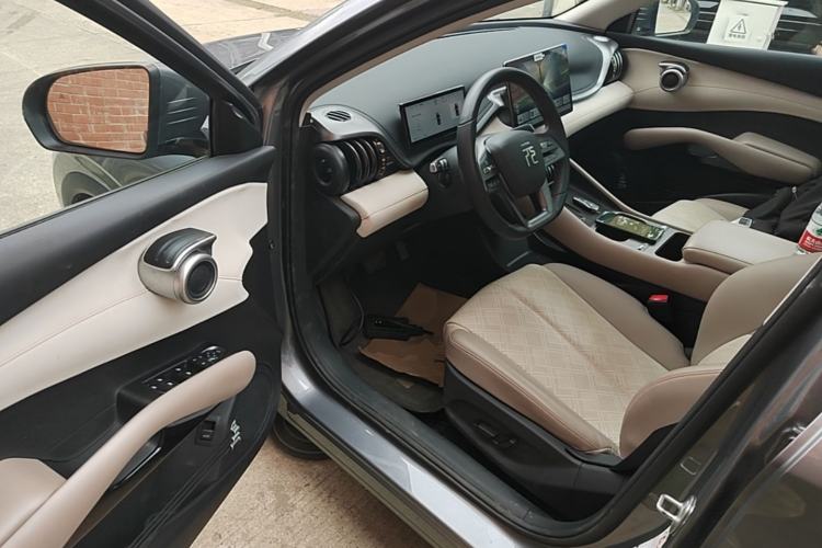 Used BYD Yuan PLUS 2025 Intelligent Driving Version 510 KM Beyond-Grade Edition Driver Seat