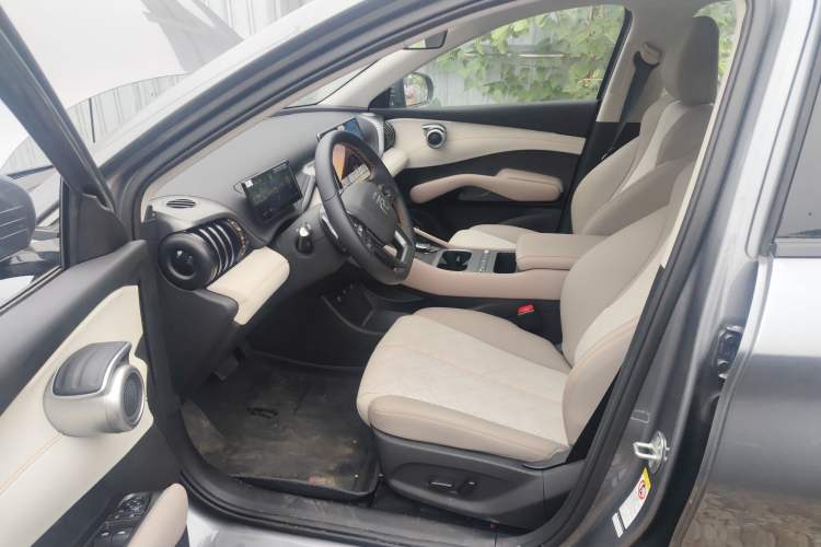 Used BYD Yuan PLUS 2025 Intelligent Driving Version 430 KM – Leading Edition Driver Seat