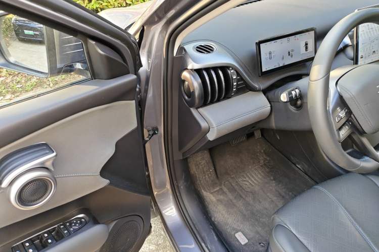 Used BYD Yuan PLUS 2025 Intelligent Driving Version 510 KM Beyond-Grade Edition Driver Seat