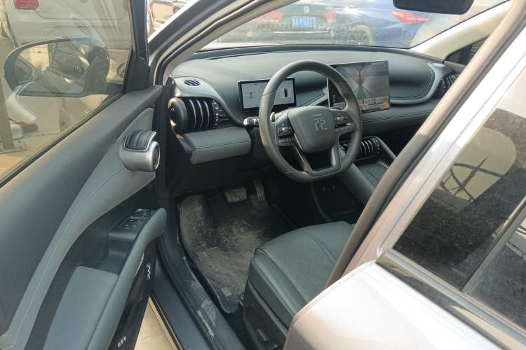 Used BYD Yuan PLUS 2025 Intelligent Driving Version 510 KM Beyond-Grade Edition Driver Seat
