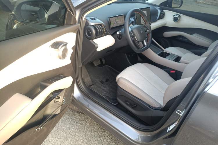 Used BYD Yuan PLUS 2025 Intelligent Driving Version 510 KM Beyond-Grade Edition Driver Seat