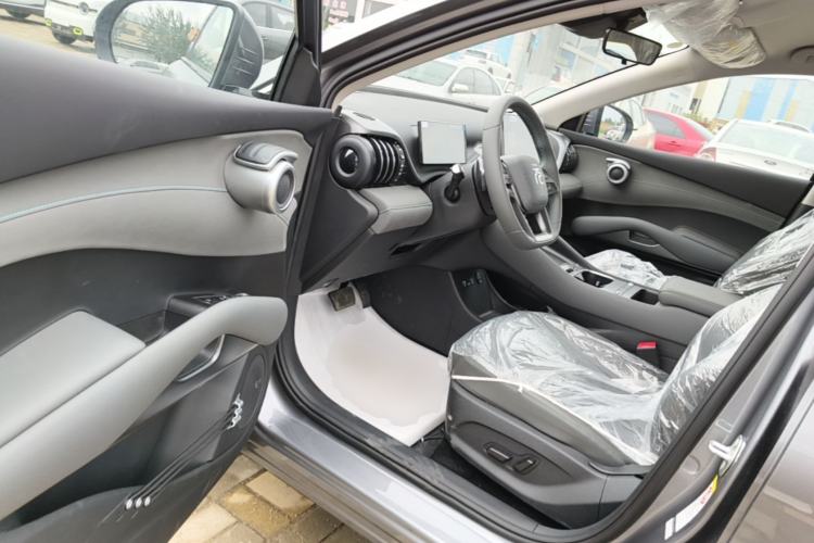 Used BYD Yuan PLUS 2025 Intelligent Driving Version 510 km Leading Edition Driver Seat