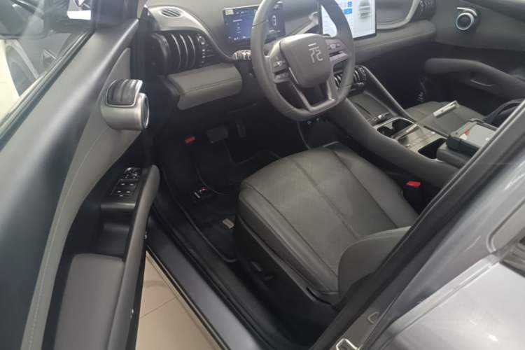 Used BYD Yuan PLUS 2025 Intelligent Driving Version 510 KM Beyond-Grade Edition Driver Seat
