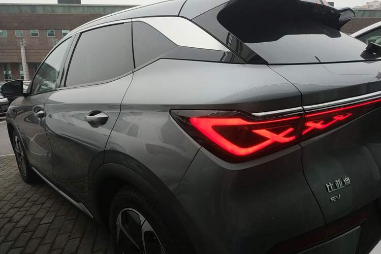 Used BYD Yuan PLUS 2025 Intelligent Driving Version 510 KM Beyond-Grade Edition Exterior 2