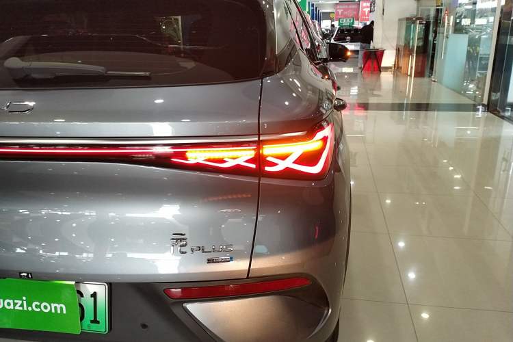 Used BYD Yuan PLUS 2025 Intelligent Driving Version 510 km Leading Edition Exterior 3