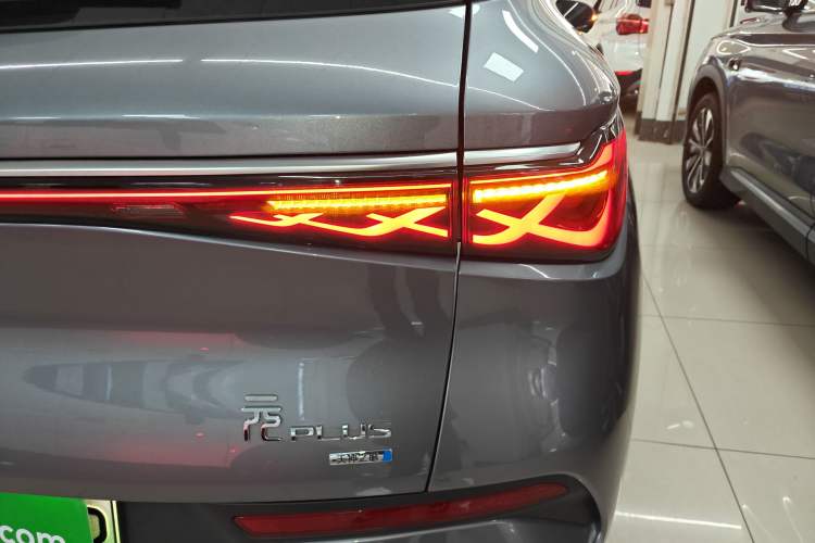 Used BYD Yuan PLUS 2025 Intelligent Driving Version 510 km Leading Edition Exterior 3