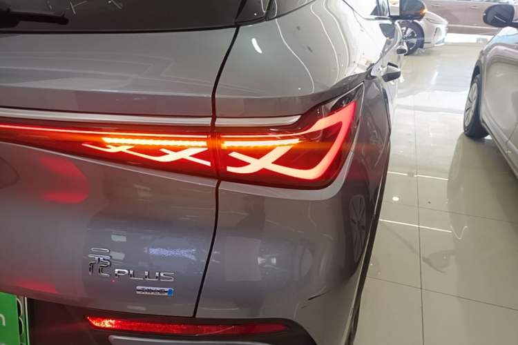 Used BYD Yuan PLUS 2025 Intelligent Driving Version 510 KM Beyond-Grade Edition Exterior 3