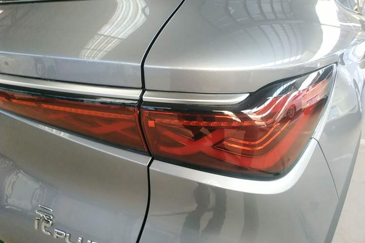 Used BYD Yuan PLUS 2025 Intelligent Driving Version 430 KM Beyond-Range Edition Exterior 3