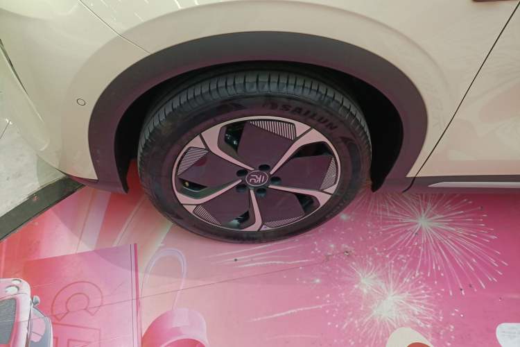 Used BYD Yuan PLUS 2025 Intelligent Driving Version 510 KM Beyond-Grade Edition Exterior 4