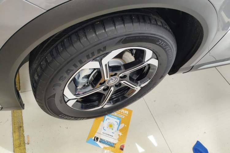 Used BYD Yuan PLUS 2025 Intelligent Driving Version 510 km Leading Edition Exterior 4