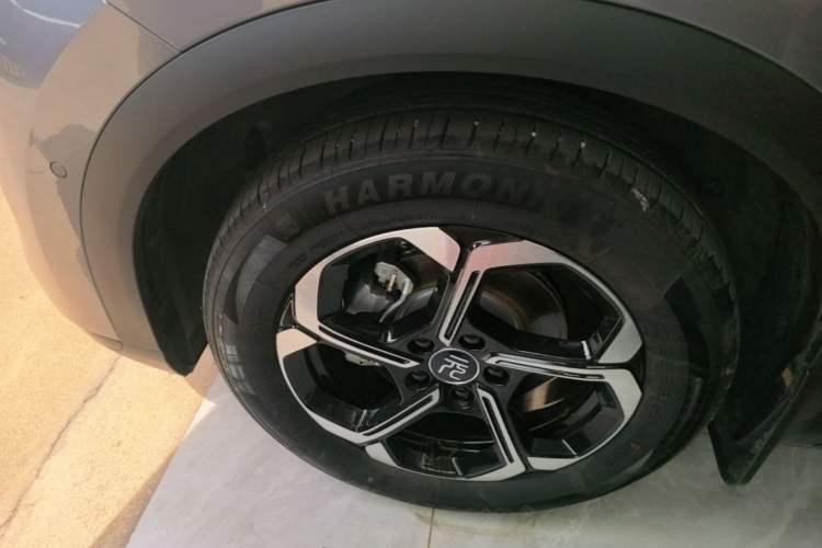 Used BYD Yuan PLUS 2025 Intelligent Driving Version 430 KM Beyond-Range Edition Exterior 4