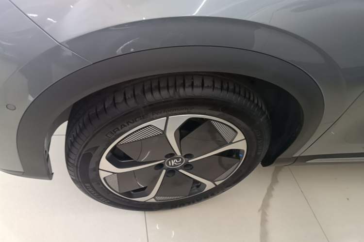 Used BYD Yuan PLUS 2025 Intelligent Driving Version 510 KM Beyond-Grade Edition Exterior 4