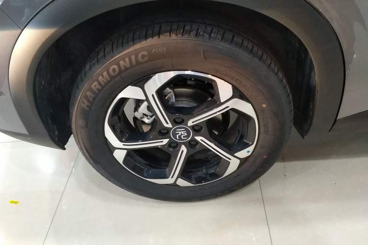Used BYD Yuan PLUS 2025 Intelligent Driving Version 510 km Leading Edition Exterior 5