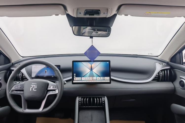 Used BYD Yuan PLUS 2025 Intelligent Driving Version 510 km Leading Edition Exterior 8