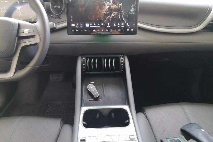 Used BYD Yuan PLUS 2025 Intelligent Driving Version 430 KM – Leading Edition Gear Lever