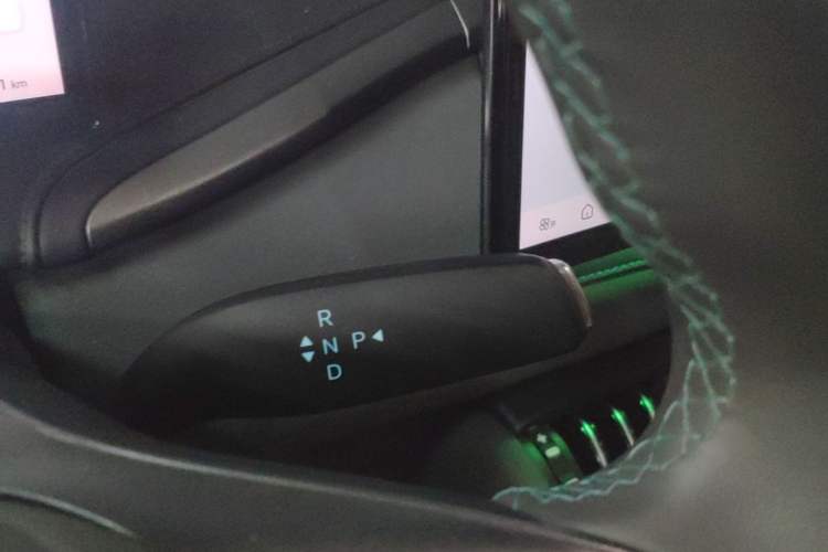 Used BYD Yuan PLUS 2025 Intelligent Driving Version 510 KM Beyond-Grade Edition Gear Lever