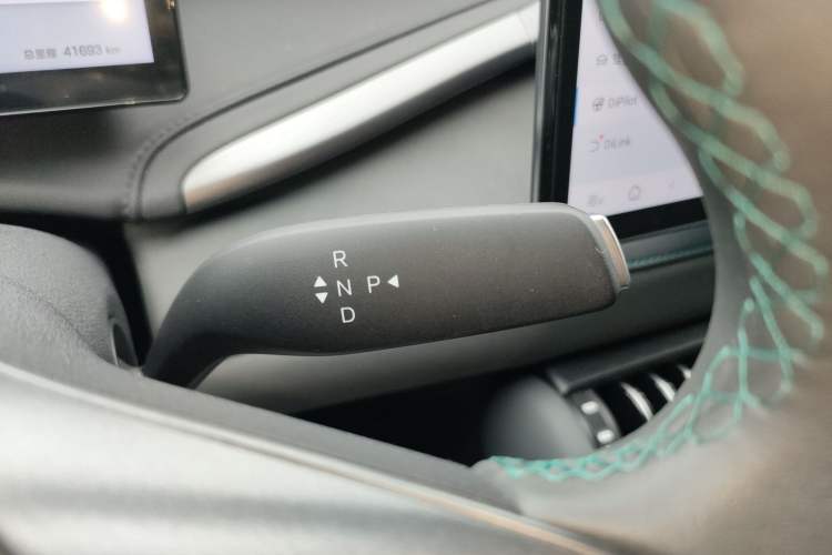 Used BYD Yuan PLUS 2025 Intelligent Driving Version 430 KM – Leading Edition Gear Lever