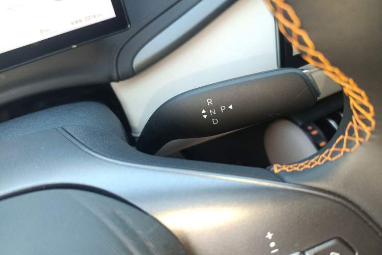 Used BYD Yuan PLUS 2025 Intelligent Driving Version 510 KM Beyond-Grade Edition Gear Lever