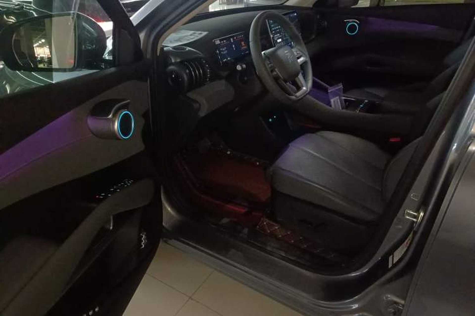 Used BYD Yuan PLUS 2025 Intelligent Driving Version 430 KM – Leading Edition Interior 3