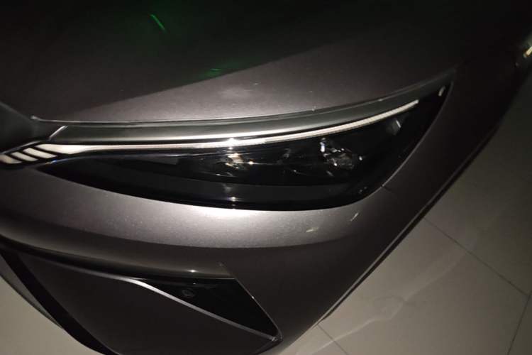 Used BYD Yuan PLUS 2025 Intelligent Driving Version 430 KM – Leading Edition Left Front Headlight