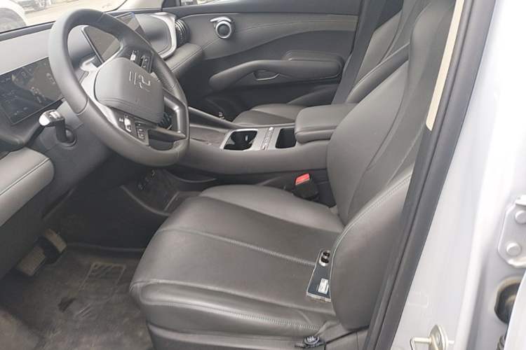 Used BYD Yuan PLUS 2025 Intelligent Driving Version 430 KM – Leading Edition Left Front Seat