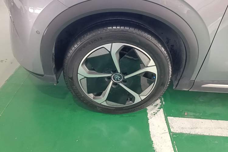 Used BYD Yuan PLUS 2025 Intelligent Driving Version 510 KM Beyond-Grade Edition Left Front Wheel Hub
