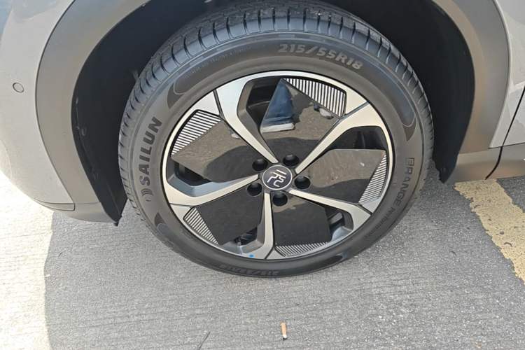 Used BYD Yuan PLUS 2025 Intelligent Driving Version 510 KM Beyond-Grade Edition Left Front Wheel Hub