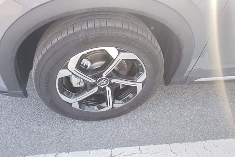 Used BYD Yuan PLUS 2025 Intelligent Driving Version 510 km Leading Edition Left Front Wheel Hub