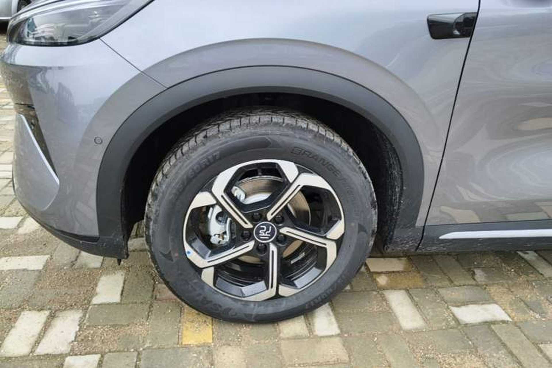 Used BYD Yuan PLUS 2025 Intelligent Driving Version 510 km Leading Edition Left Front Wheel Hub