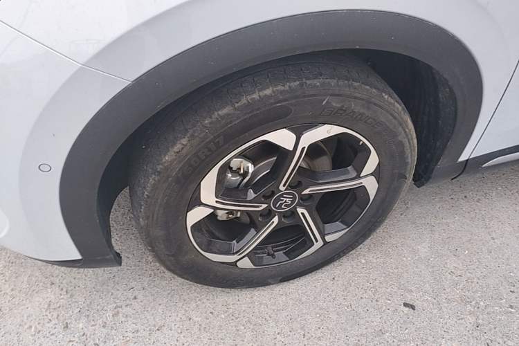 Used BYD Yuan PLUS 2025 Intelligent Driving Version 430 KM – Leading Edition Left Front Wheel Hub
