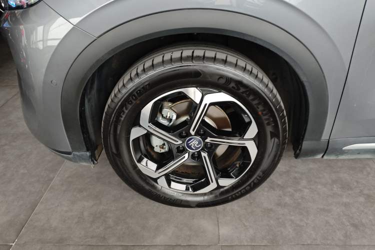 Used BYD Yuan PLUS 2025 Intelligent Driving Version 430 KM – Leading Edition Left Front Wheel Hub