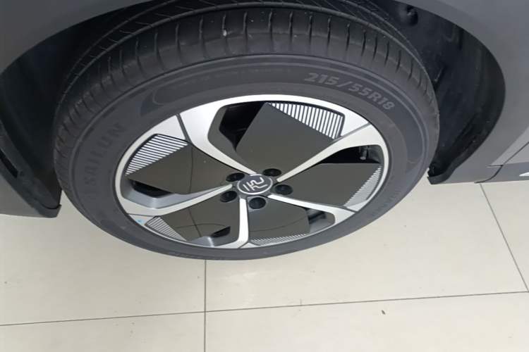 Used BYD Yuan PLUS 2025 Intelligent Driving Version 510 KM Beyond-Grade Edition Left Front Wheel Hub